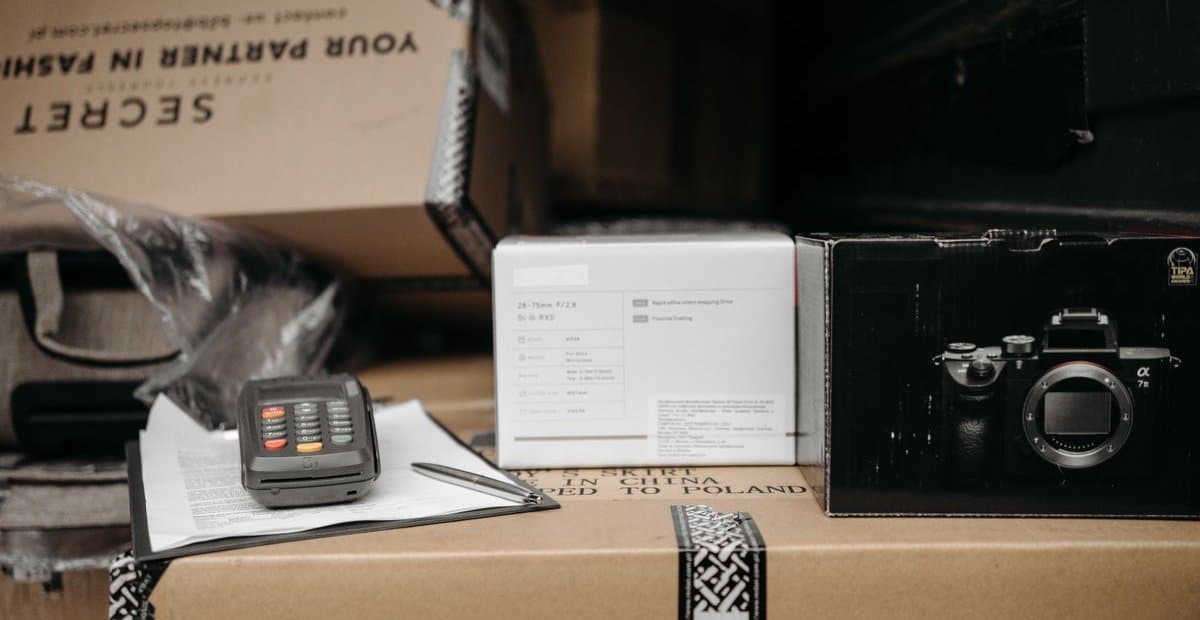 Cara Mengirim Elektronik Besar Lewat Cargo Agar Aman Sampai